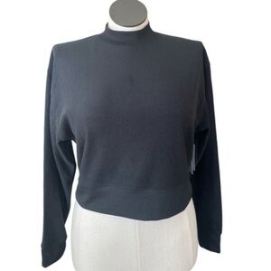 Abound sweater crop teddy bear long
sleeve crew neck NWT top black Sz Small